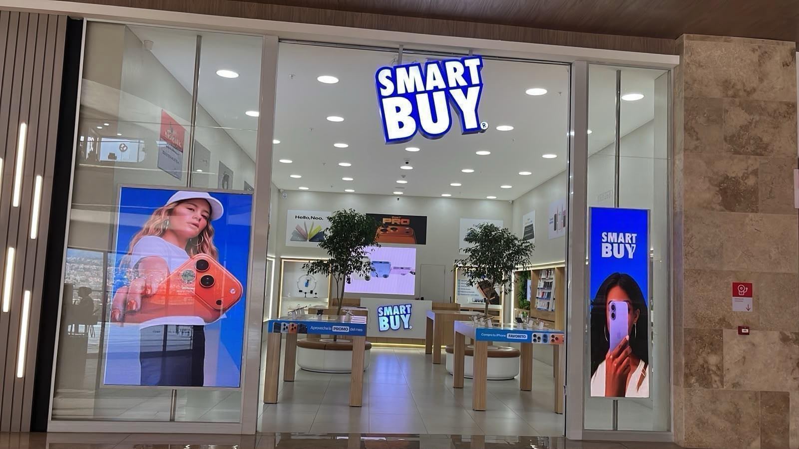Tienda SmartBuy Mall del Alto en Cuenca